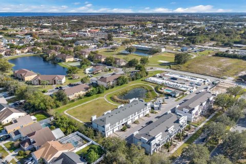 Townhouse in Kissimmee, Florida 3 bedrooms № 1352237 - photo 29