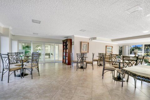 Condo in Deerfield Beach, Florida, 2 bedrooms  № 959504 - photo 5