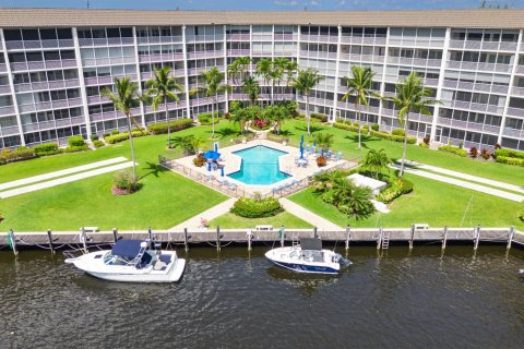 Copropriété à vendre à Deerfield Beach, Floride: 2 chambres, 93.09 m2 № 959504 - photo 18