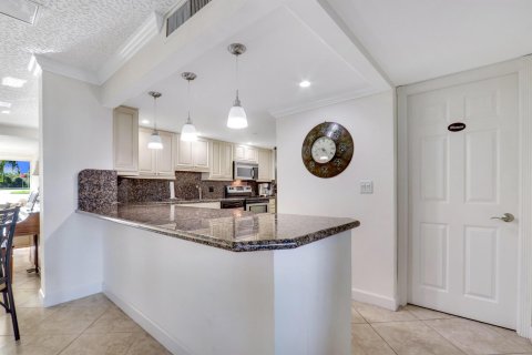 Copropriété à vendre à Deerfield Beach, Floride: 2 chambres, 93.09 m2 № 959504 - photo 3