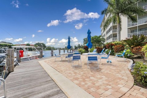 Copropriété à vendre à Deerfield Beach, Floride: 2 chambres, 93.09 m2 № 959504 - photo 16