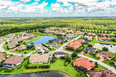 Villa ou maison à louer à Lakeland, Floride: 5 chambres, 321.44 m2 № 1351303 - photo 8