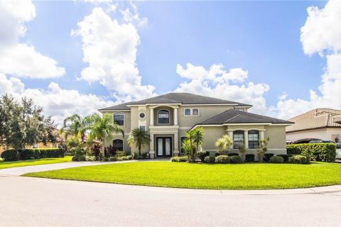 Villa ou maison à louer à Lakeland, Floride: 5 chambres, 321.44 m2 № 1351303 - photo 4