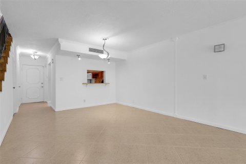 Copropriété à vendre à Fort Lauderdale, Floride: 2 chambres, 130.99 m2 № 1093560 - photo 16