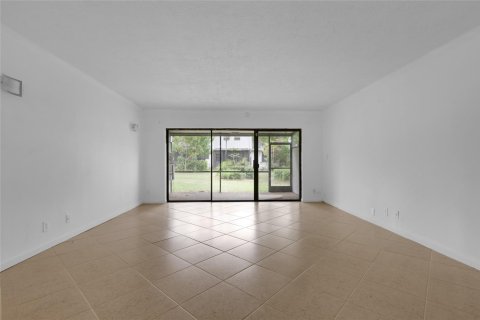 Copropriété à vendre à Fort Lauderdale, Floride: 2 chambres, 130.99 m2 № 1093560 - photo 18