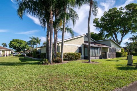 Villa ou maison à vendre à West Palm Beach, Floride: 2 chambres, 134.43 m2 № 1103558 - photo 9