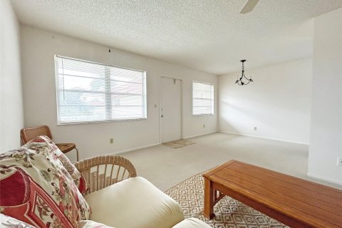 Condominio en venta en Vero Beach, Florida, 1 dormitorio, 69.68 m2 № 1141379 - foto 25
