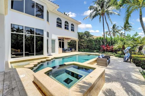 Villa ou maison à vendre à North Palm Beach, Floride: 4 chambres, 441.84 m2 № 642808 - photo 14