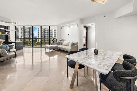 Condo in Aventura, Florida, 2 bedrooms  № 1238378 - photo 20