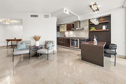 Condo in Aventura, Florida, 2 bedrooms  № 1238378 - photo 10