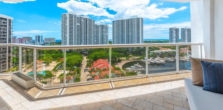 Condo in Aventura, Florida, 2 bedrooms  № 1238378