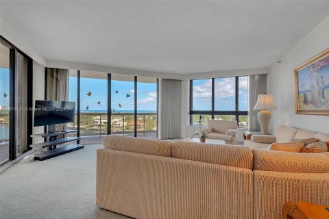 Condominio en venta en Aventura, Florida, 2 dormitorios, 179.86 m2 № 1145194 - foto 4