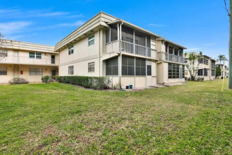 Condo in Delray Beach, Florida, 1 bedroom  № 994186 - photo 1