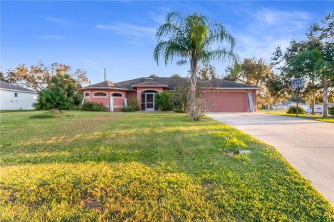 House in North Port, Florida 3 bedrooms, 244.52 sq.m. № 1405511 - photo 1