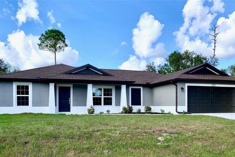 House in North Port, Florida 3 bedrooms, 157.28 sq.m. № 1147734 - photo 1