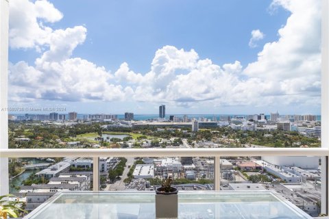 Condo in Miami Beach, Florida, 3 bedrooms  № 1158942 - photo 4