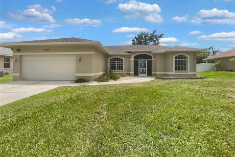 Casa en venta en North Port, Florida, 3 dormitorios, 193.61 m2 № 664226 - foto 1