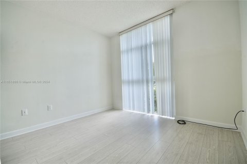 Copropriété à louer à Doral, Floride: 3 chambres, 114.27 m2 № 1345239 - photo 21