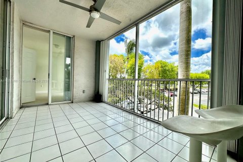 Copropriété à louer à Doral, Floride: 3 chambres, 114.27 m2 № 1345239 - photo 23