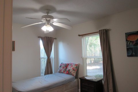 Condo in Stuart, Florida, 2 bedrooms  № 1009639 - photo 6