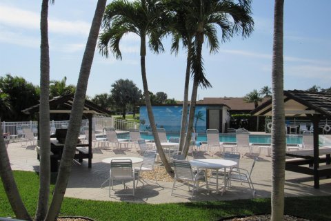 Condominio en venta en Stuart, Florida, 2 dormitorios, 101.45 m2 № 1009639 - foto 12