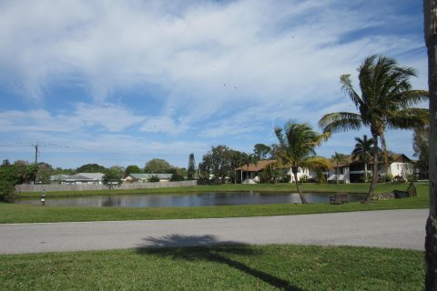 Condo in Stuart, Florida, 2 bedrooms  № 1009639 - photo 14