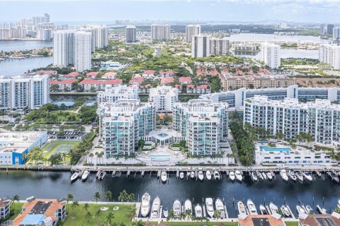 Condo in Aventura, Florida, 2 bedrooms  № 1328696 - photo 2