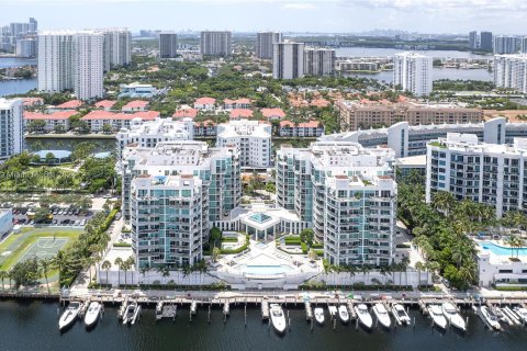 Condominio en venta en Aventura, Florida, 2 dormitorios, 121.98 m2 № 1328696 - foto 6