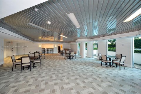 Copropriété à vendre à Aventura, Floride: 2 chambres, 121.98 m2 № 1328696 - photo 27