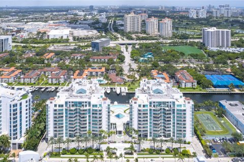 Condo in Aventura, Florida, 2 bedrooms  № 1328696 - photo 8