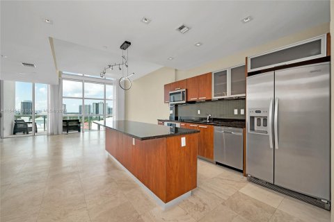 Copropriété à vendre à Aventura, Floride: 2 chambres, 121.98 m2 № 1328696 - photo 17