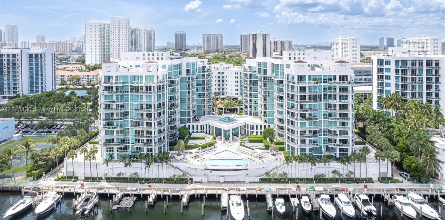 Condo in Aventura, Florida, 2 bedrooms  № 1328696