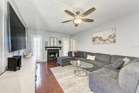 Copropriété à louer à Tampa, Floride: 2 chambres, 92.53 m2 № 1341570 - photo 13