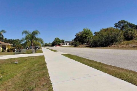 Terreno en venta en Englewood, Florida № 1341568 - foto 4