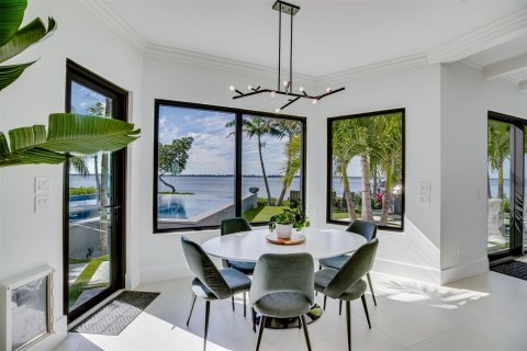 Casa en venta en Vero Beach, Florida, 5 dormitorios № 839762 - foto 14