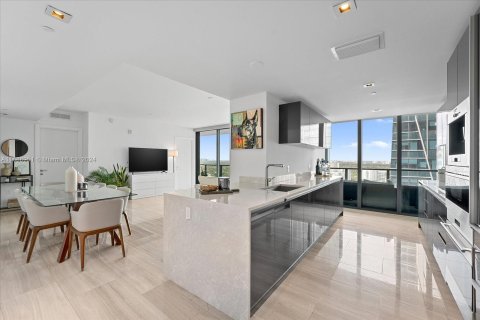 Condominio en venta en Miami, Florida, 2 dormitorios, 107.12 m2 № 1431261 - foto 5