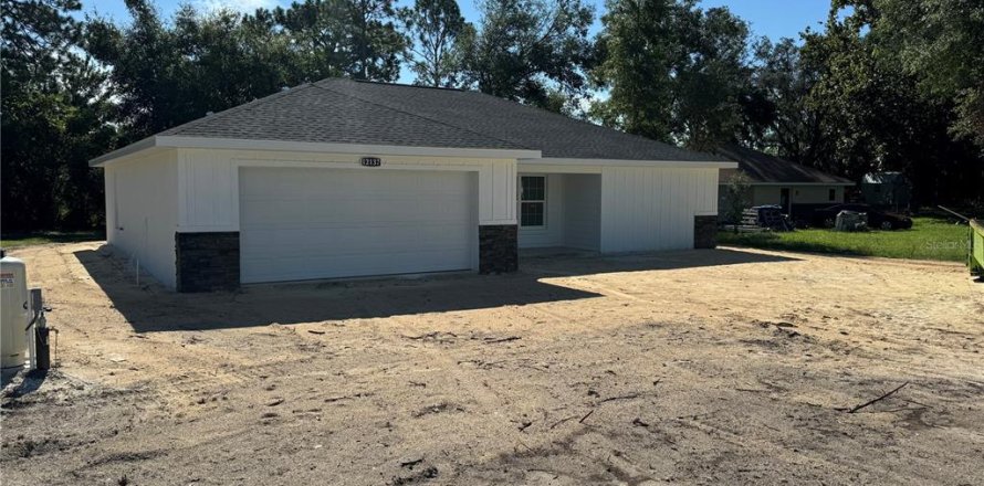 House in Belleview, Florida 4 bedrooms, 133.97 sq.m. № 1342881