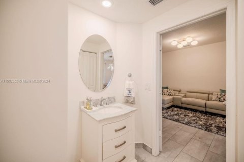 Adosado en venta en Miami, Florida, 4 dormitorios, 178.37 m2 № 1187118 - foto 14