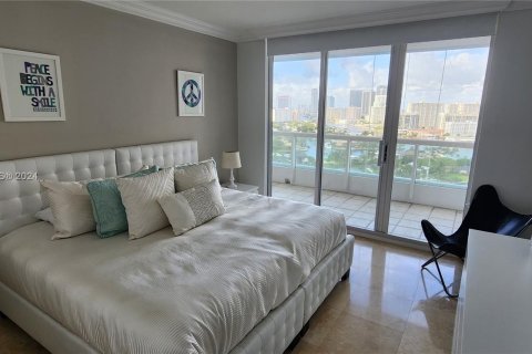 Condominio en venta en Aventura, Florida, 3 dormitorios, 173.73 m2 № 1345970 - foto 13