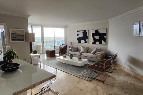 Copropriété à vendre à Aventura, Floride: 3 chambres, 173.73 m2 № 1345970 - photo 1