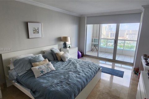 Condominio en venta en Aventura, Florida, 3 dormitorios, 173.73 m2 № 1345970 - foto 11