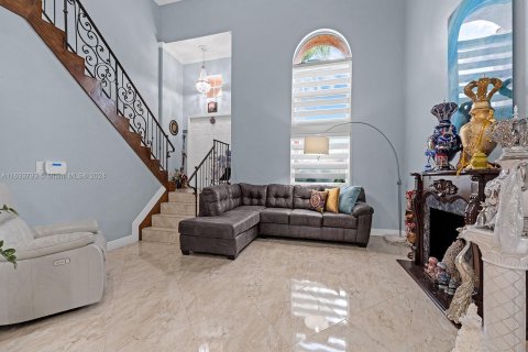 Casa en venta en Miami, Florida, 3 dormitorios, 209.12 m2 № 1294241 - foto 15