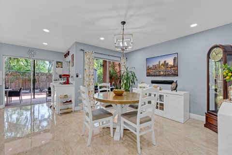 Casa en venta en Miami, Florida, 3 dormitorios, 209.12 m2 № 1294241 - foto 12