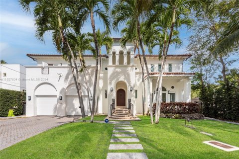 Villa ou maison à vendre à Key Biscayne, Floride: 5 chambres, 412.86 m2 № 991286 - photo 1