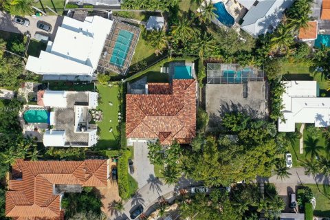 Casa en venta en Key Biscayne, Florida, 5 dormitorios, 412.86 m2 № 991286 - foto 25