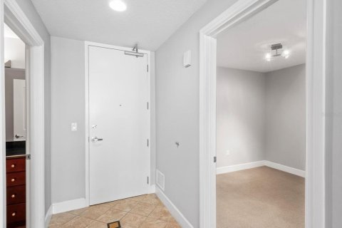 Condominio en venta en Orlando, Florida, 1 dormitorio, 92.62 m2 № 1003451 - foto 16