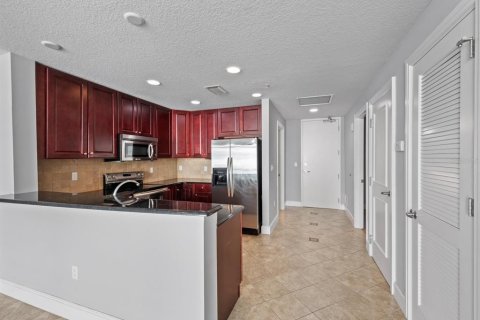 Condominio en venta en Orlando, Florida, 1 dormitorio, 92.62 m2 № 1003451 - foto 6
