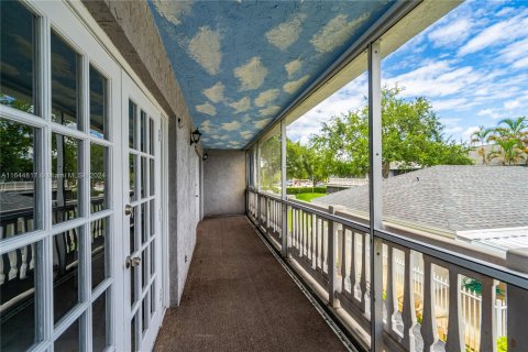 Condo in Davie, Florida, 2 bedrooms  № 1327787 - photo 23