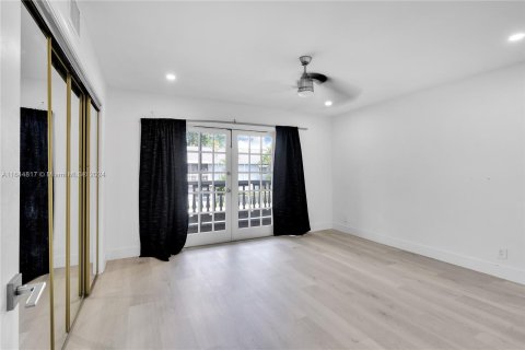 Condo in Davie, Florida, 2 bedrooms  № 1327787 - photo 5