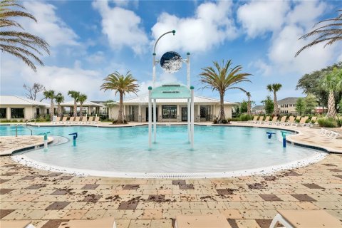 Villa ou maison à vendre à Kissimmee, Floride: 5 chambres, 238.85 m2 № 1359997 - photo 15